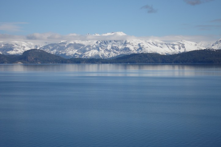 La cordillera, imponente...